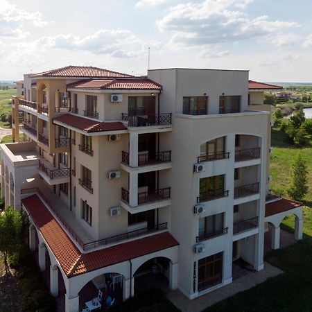 Lighthouse Luxe Estate Apart & Villas Balchik Exterior photo