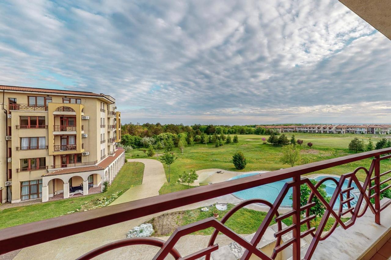 Lighthouse Luxe Estate Apart & Villas Balchik Exterior photo