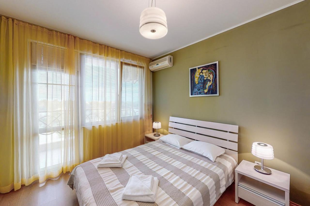 Lighthouse Luxe Estate Apart & Villas Balchik Exterior photo