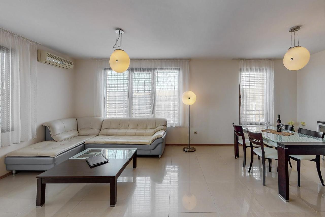 Lighthouse Luxe Estate Apart & Villas Balchik Exterior photo