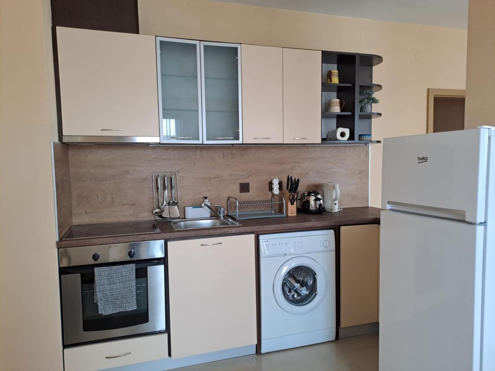 Lighthouse Luxe Estate Apart & Villas Balchik Exterior photo