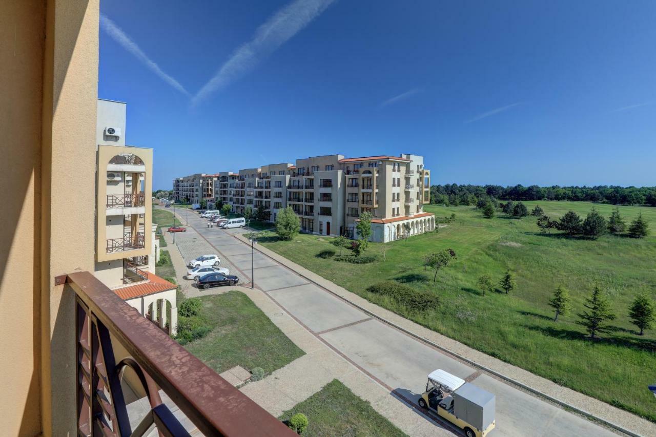 Lighthouse Luxe Estate Apart & Villas Balchik Exterior photo